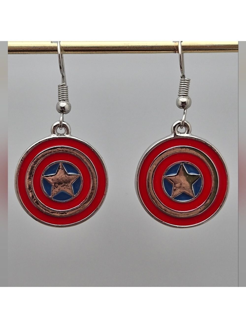 ✨2/$10✨ Captain America Shield Dangle Earrings Red & Blue Star, 1.5”